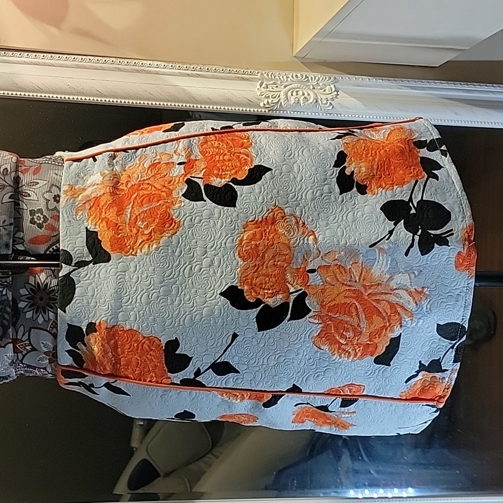 NWT MinkPink mini skirt sz small